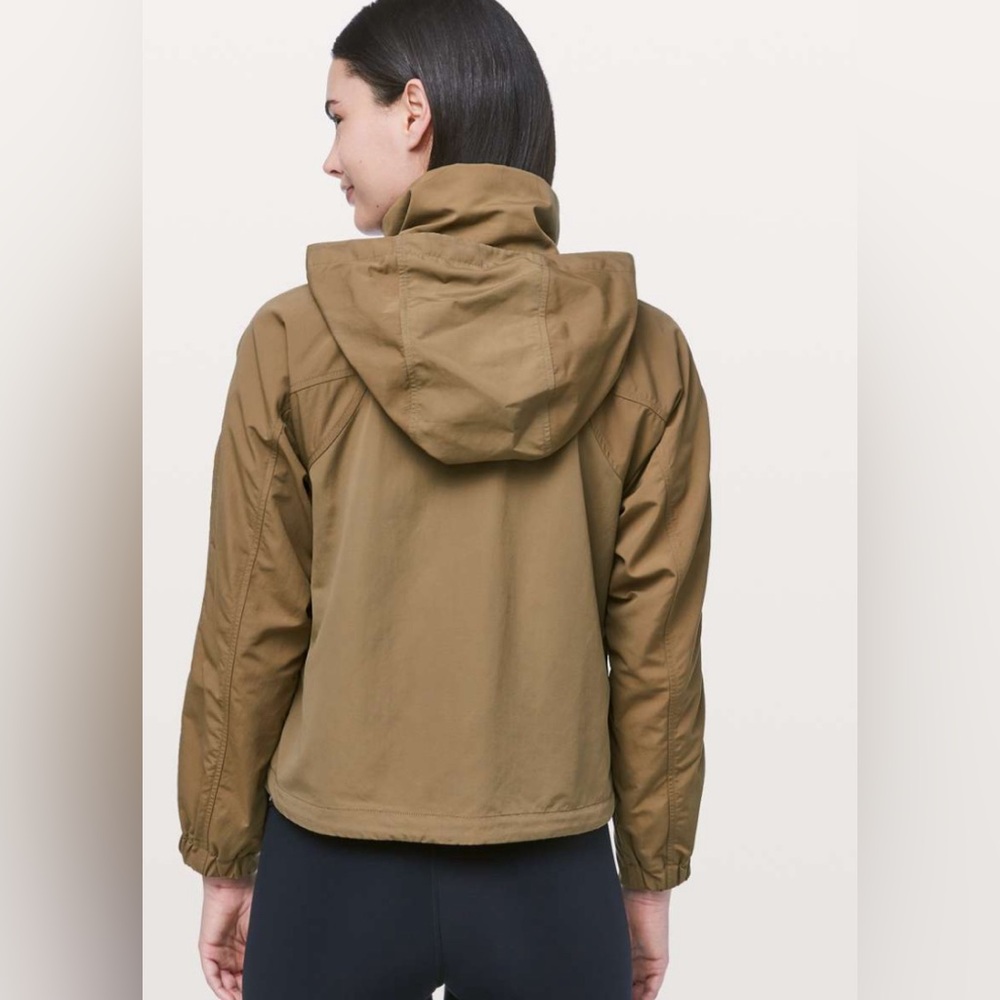 Lululemon Women’s Always Effortless Hooded Jacket Windbreaker AEJ Frontier 12 - Picture 2 of 10